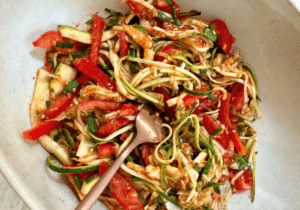 Rote Pesto Zoodles